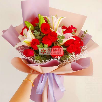 庆阳18朵红玫瑰百合，真情相守一生